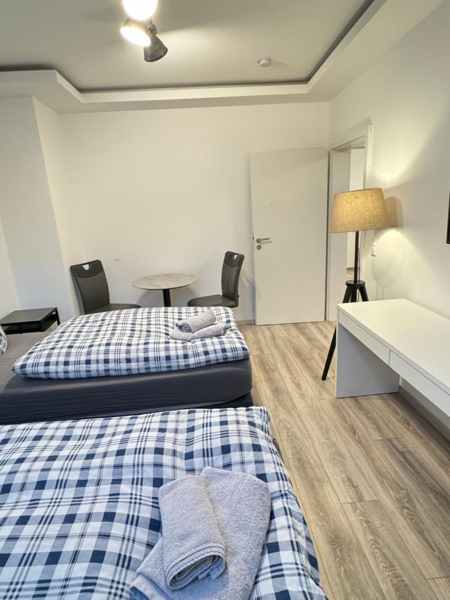 Apartments - Free Parking - Wifi - Kitchen เอสเซน ภายนอก รูปภาพ