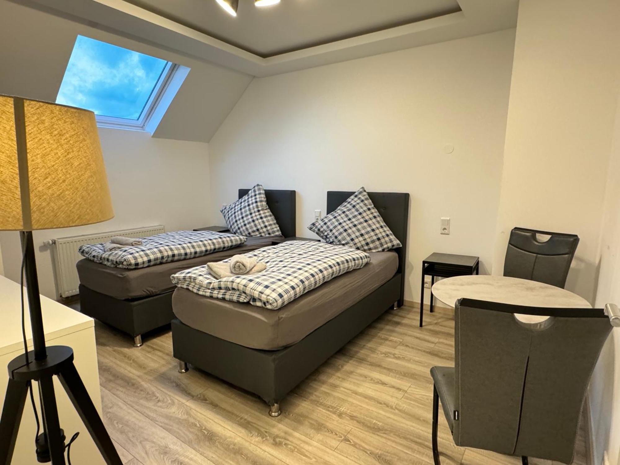 Apartments - Free Parking - Wifi - Kitchen เอสเซน ภายนอก รูปภาพ